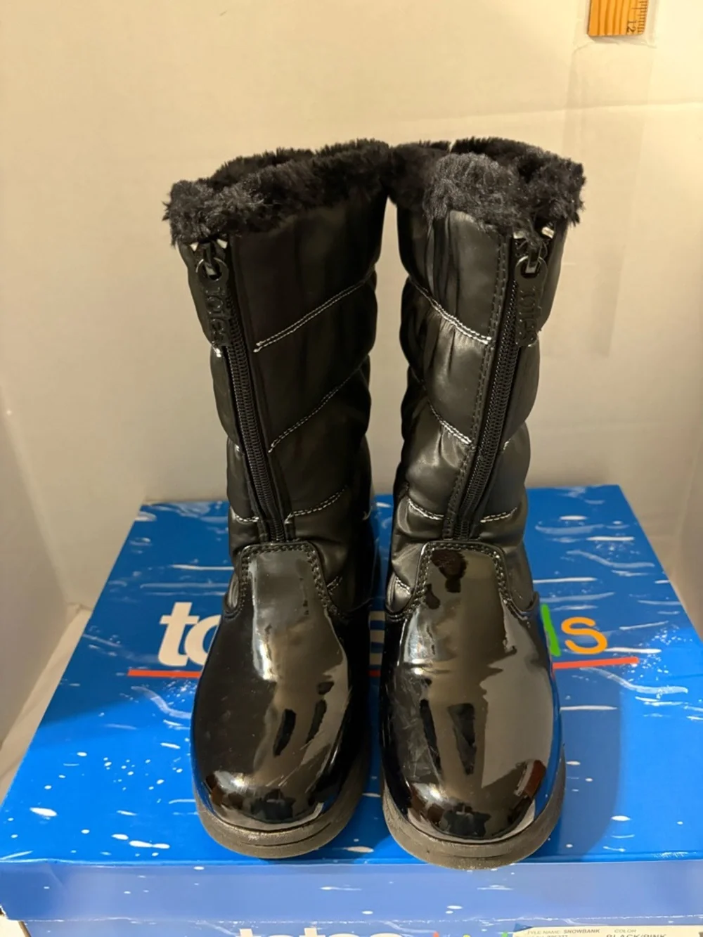 Totes girls SZ 3 black waterproof snow boots zip front closure‎ faux fur collar